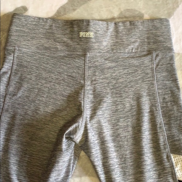 Women’s pink Victoria’s Secret Crops leggings - Picture 9 of 10